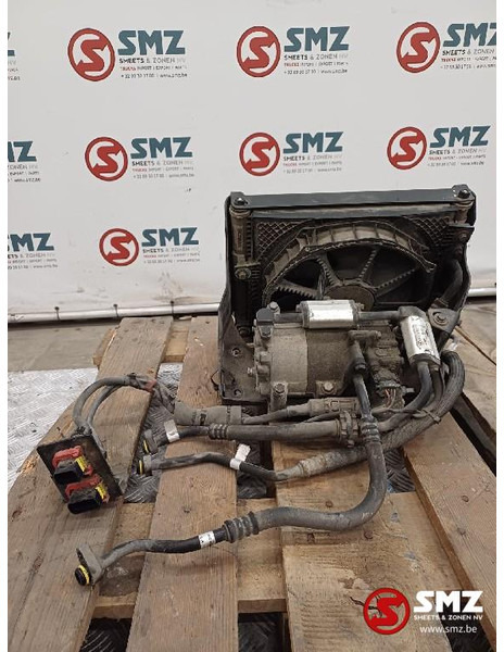 Scania Occ parkeerkoeler + aircocompressor Scania - Система охлаждения для Грузовиков: фото 2 Scania Occ parkeerkoeler + aircocompressor Scania - Система охлаждения для Грузовиков: фото 2