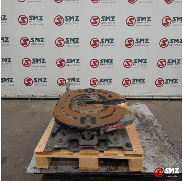 Jost Occ koppelschotel JSK40 + montageplaat Jost - Седло для Грузовиков: фото 1 Jost Occ koppelschotel JSK40 + montageplaat Jost - Седло для Грузовиков: фото 1