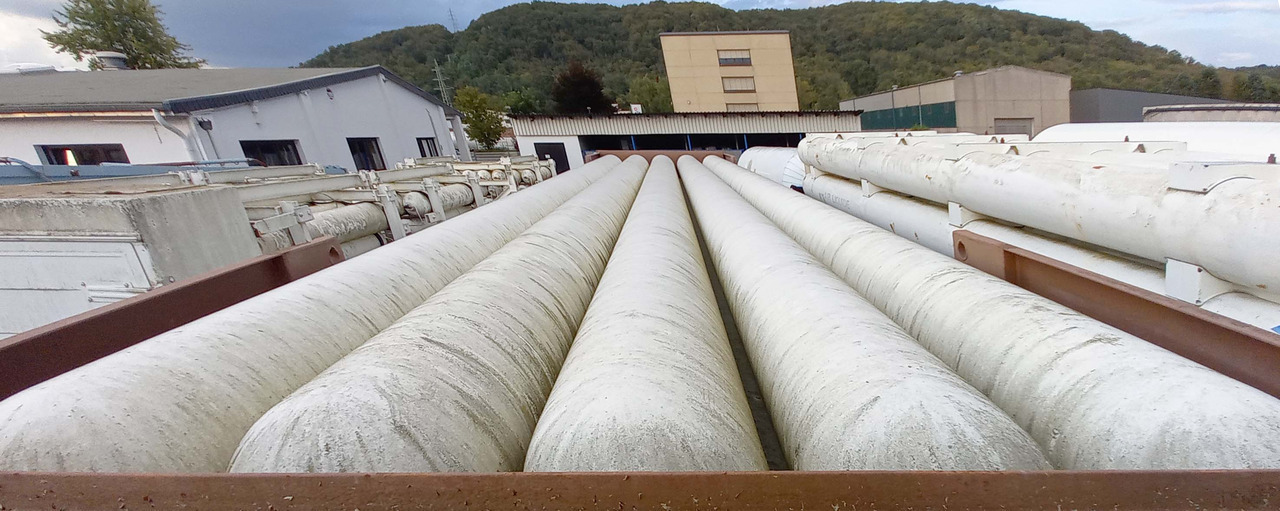 FRUEHAUF Gas tank tube semi-trailer used for compressed helium, hydrogen, Wasserstoff - Полуприцеп-цистерна: фото 5 FRUEHAUF Gas tank tube semi-trailer used for compressed helium, hydrogen, Wasserstoff - Полуприцеп-цистерна: фото 5