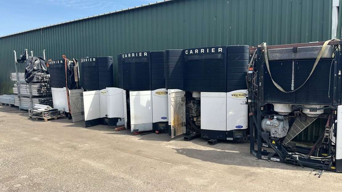 Diversen Vector 1800 Compleet en onderdelen Compressor ect - Полуприцеп-рефрижератор: фото 5 Diversen Vector 1800 Compleet en onderdelen Compressor ect - Полуприцеп-рефрижератор: фото 5
