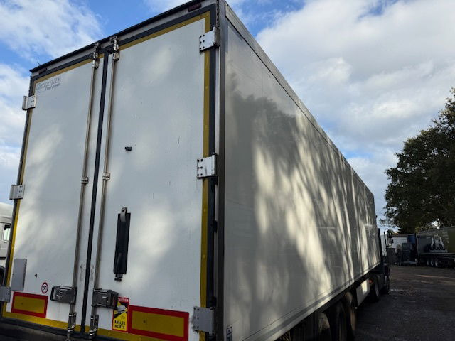 Krone Laadklep APK - Полуприцеп-фургон: фото 3 Krone Laadklep APK - Полуприцеп-фургон: фото 3