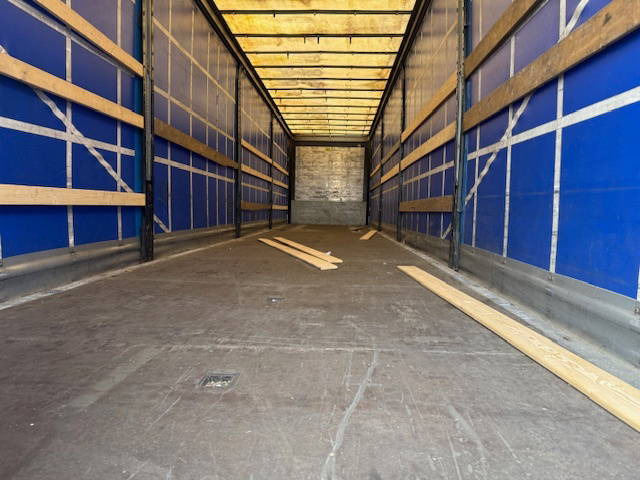 Schmitz Cargobull Nieuwe apk - Тентованный полуприцеп: фото 4 Schmitz Cargobull Nieuwe apk - Тентованный полуприцеп: фото 4