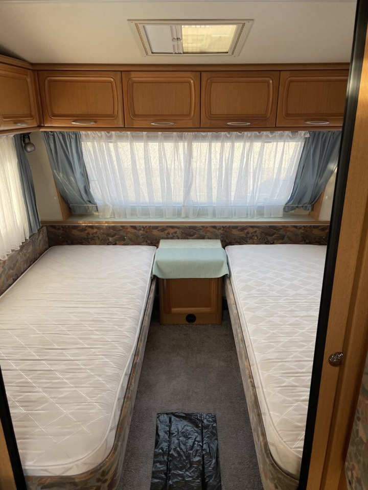 Прицеп дача Hobby 560 UL Prestige 1998: фото 10 Прицеп дача Hobby 560 UL Prestige 1998: фото 10