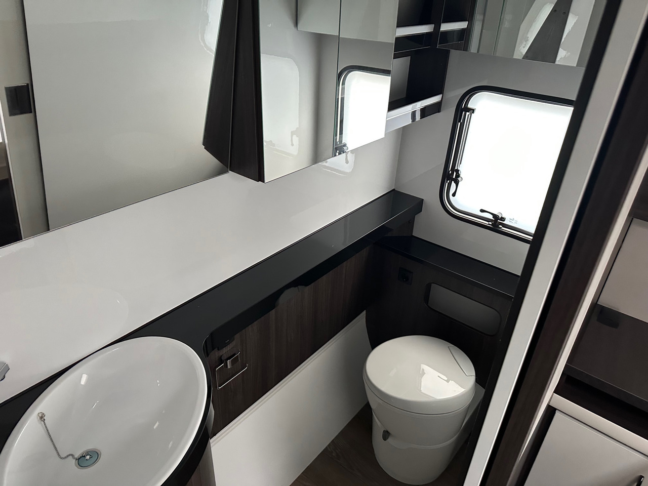 Новый Прицеп дача PRESTIGE 720 WQC 2024: фото 13