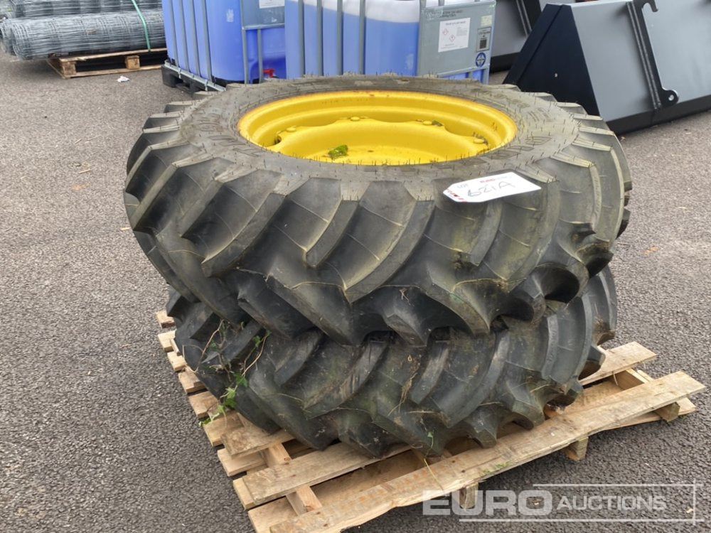 14.9-28 Pirelli Tyre & Rim (2 of) - Шина: фото 4 14.9-28 Pirelli Tyre & Rim (2 of) - Шина: фото 4