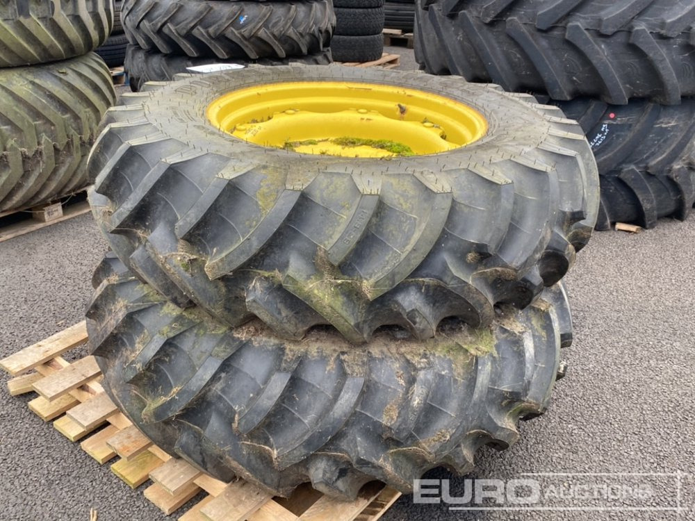 14.9-28 Pirelli Tyre & Rim (2 of) - Шина: фото 2 14.9-28 Pirelli Tyre & Rim (2 of) - Шина: фото 2