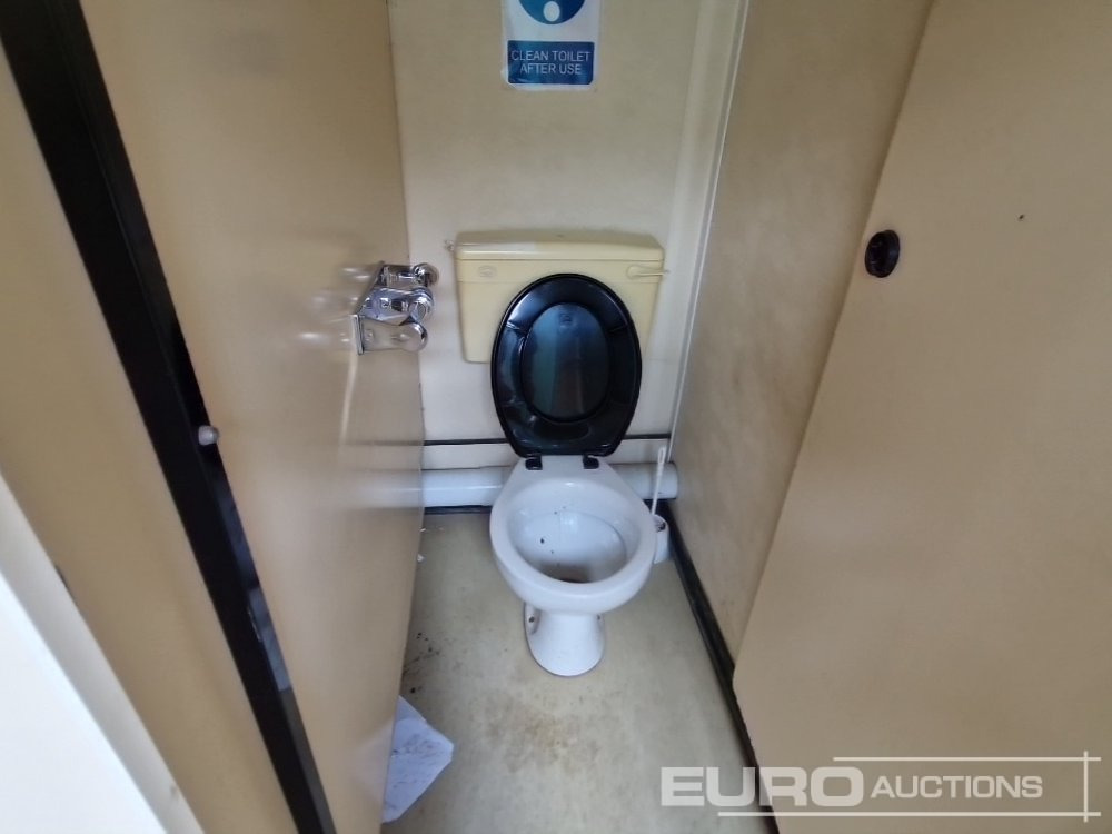 Морской контейнер 16' x 8' Toilet (Cannot Be Reconsigned): фото 13