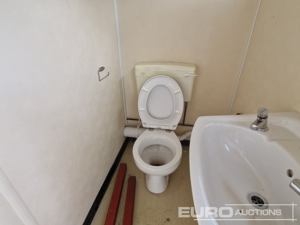Морской контейнер 16' x 8' Toilet (Cannot Be Reconsigned): фото 22