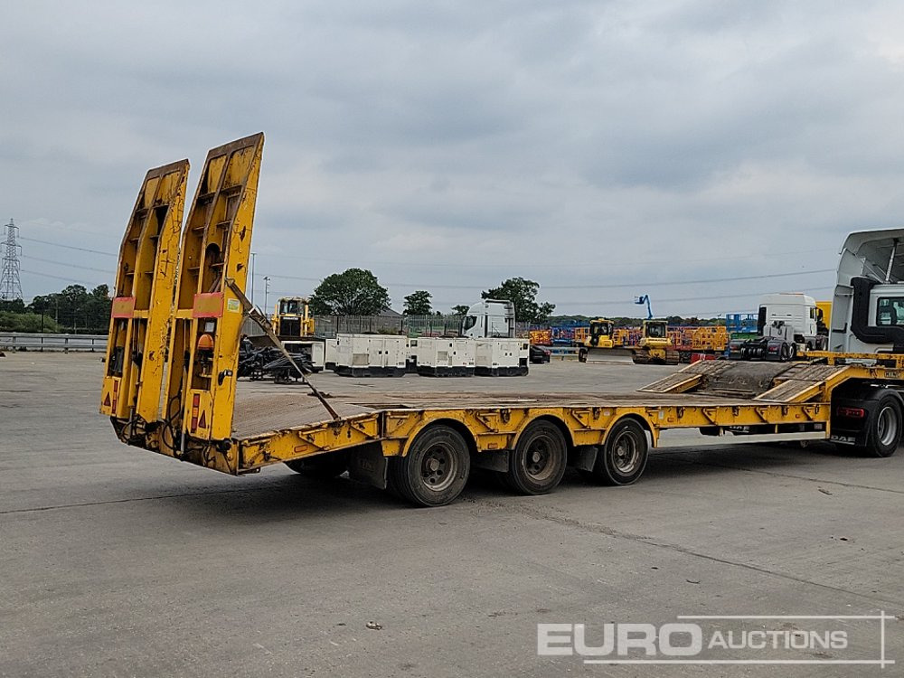 1998 King trailers Tri Axle Step Frame Low Loader Trailer, Neck Ramps, Out Riggers, Hydraulic Ramps - Низкорамный полуприцеп: фото 5 1998 King trailers Tri Axle Step Frame Low Loader Trailer, Neck Ramps, Out Riggers, Hydraulic Ramps - Низкорамный полуприцеп: фото 5
