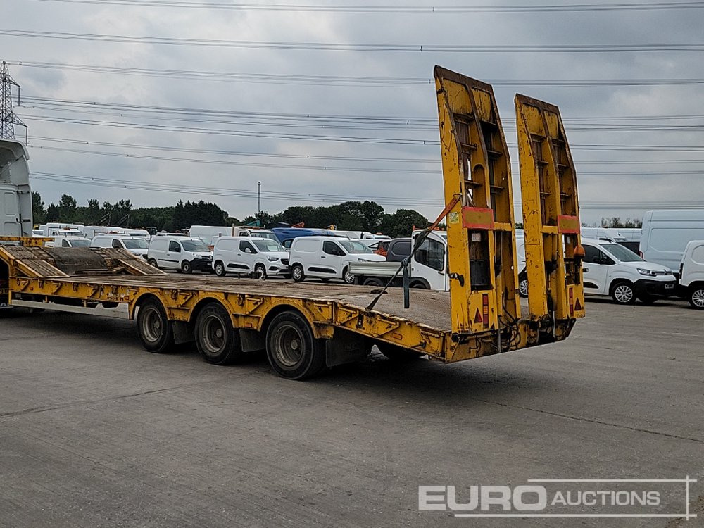 1998 King trailers Tri Axle Step Frame Low Loader Trailer, Neck Ramps, Out Riggers, Hydraulic Ramps - Низкорамный полуприцеп: фото 3 1998 King trailers Tri Axle Step Frame Low Loader Trailer, Neck Ramps, Out Riggers, Hydraulic Ramps - Низкорамный полуприцеп: фото 3