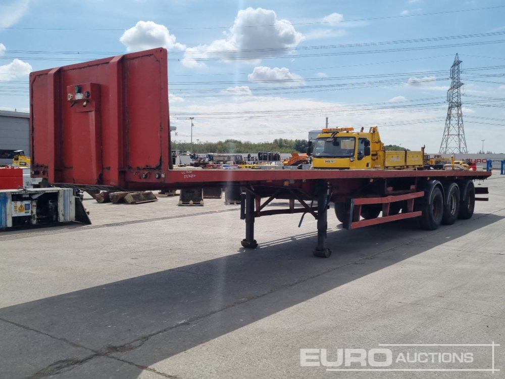 2001 M & G Trailers Tri Axle Flatbed Trailer, Rear Lift Axle, Twist Locks - Полуприцеп бортовой/ Платформа: фото 1 2001 M & G Trailers Tri Axle Flatbed Trailer, Rear Lift Axle, Twist Locks - Полуприцеп бортовой/ Платформа: фото 1
