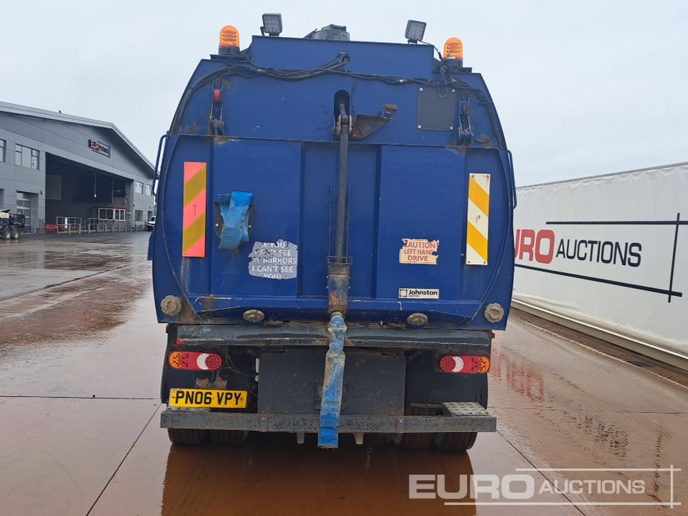 2006 DAF LF - Подметально-уборочная машина: фото 4 2006 DAF LF - Подметально-уборочная машина: фото 4