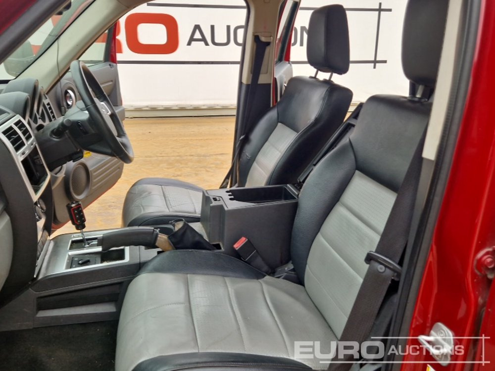 Внедорожник 2009 Dodge Nitro: фото 25