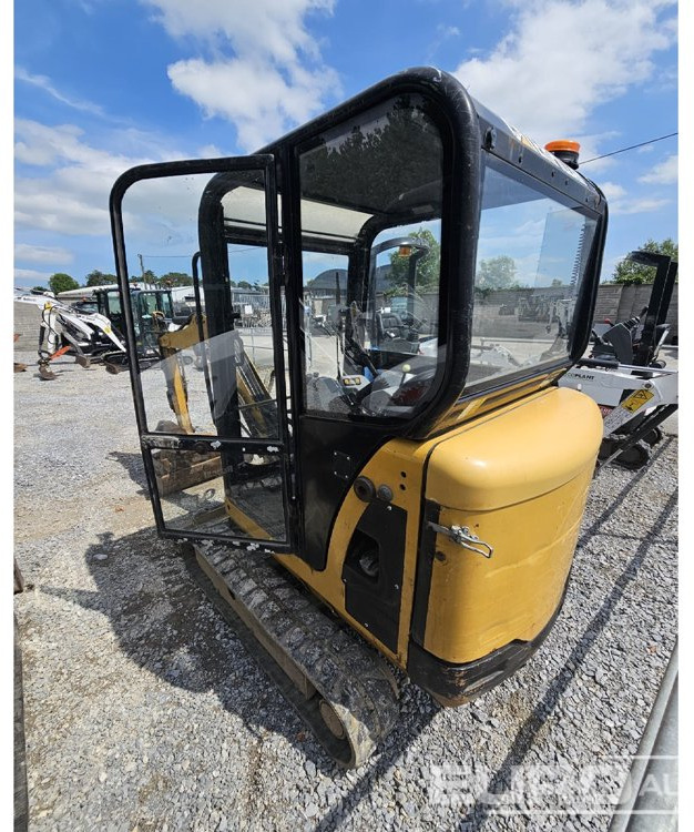 2010 CAT 301.8C - Мини-экскаватор: фото 3 2010 CAT 301.8C - Мини-экскаватор: фото 3