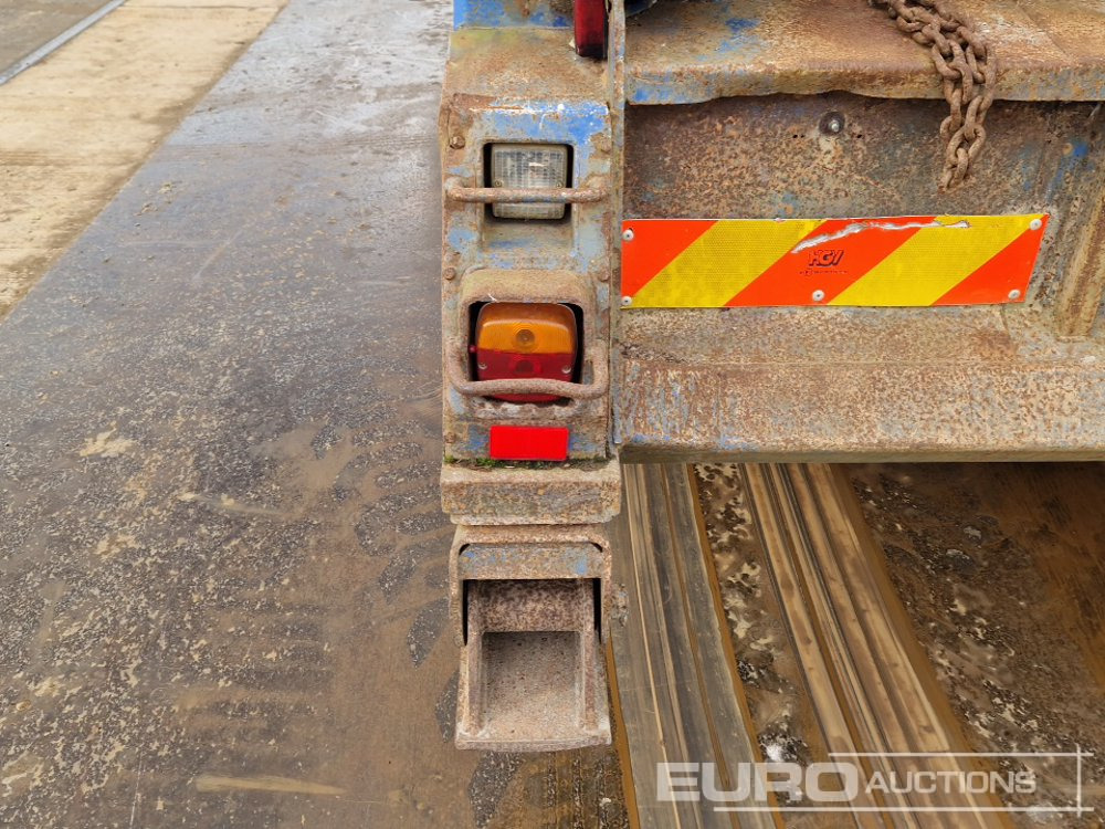 Портальный бункеровоз 2011 Hino 500: фото 42