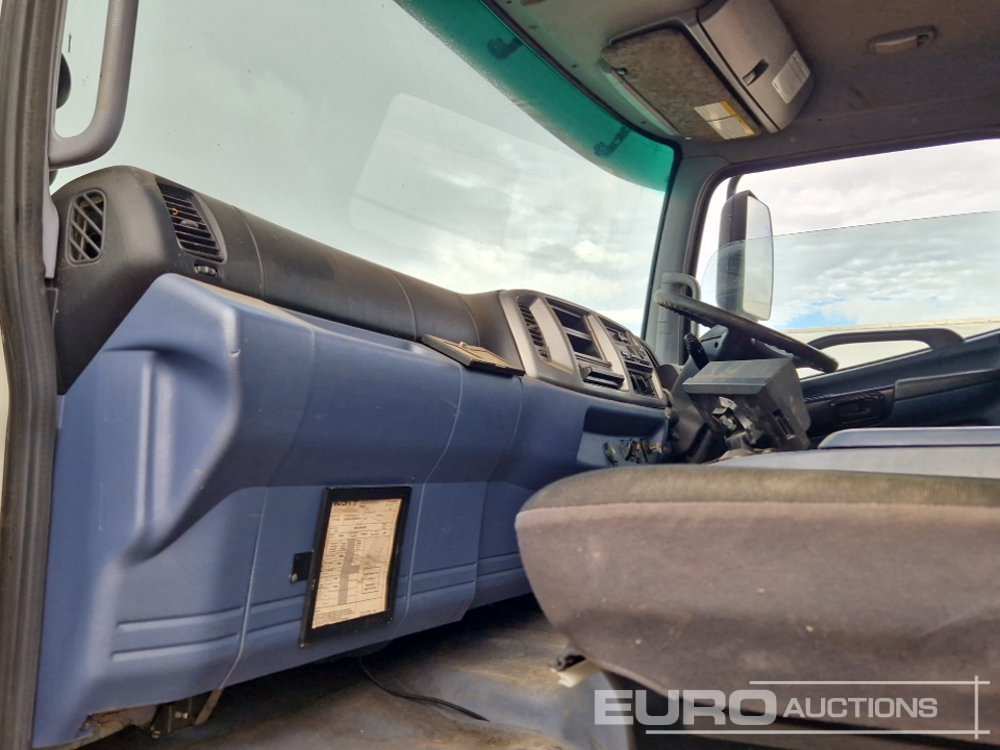 Портальный бункеровоз 2011 Hino 500: фото 34