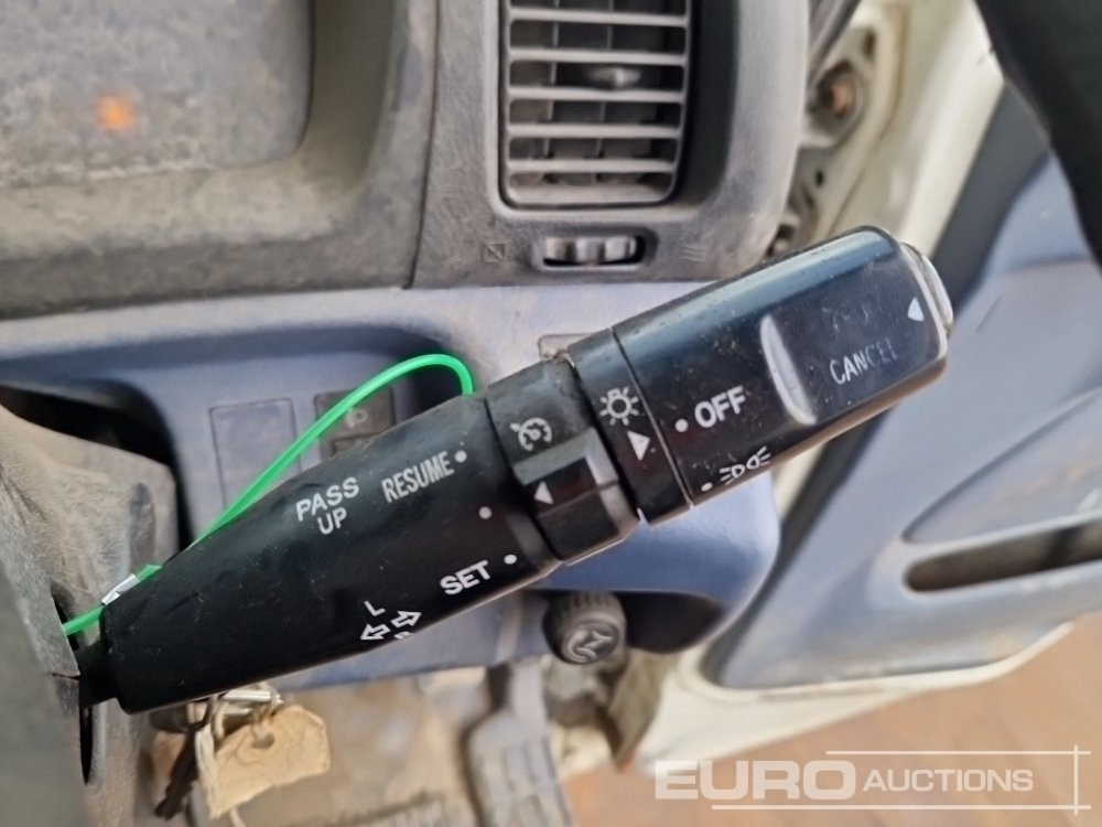 Портальный бункеровоз 2011 Hino 500: фото 20