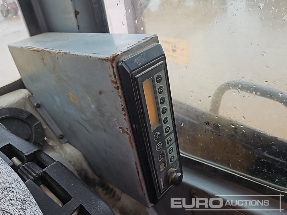 Мини-экскаватор 2011 Hyundai R55-7: фото 44