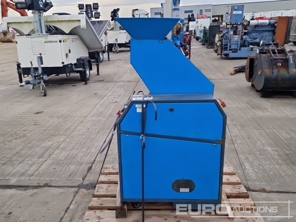 2011 Sintd TG-1821 415 Volt Recycling Granulator - Строительное оборудование: фото 2 2011 Sintd TG-1821 415 Volt Recycling Granulator - Строительное оборудование: фото 2