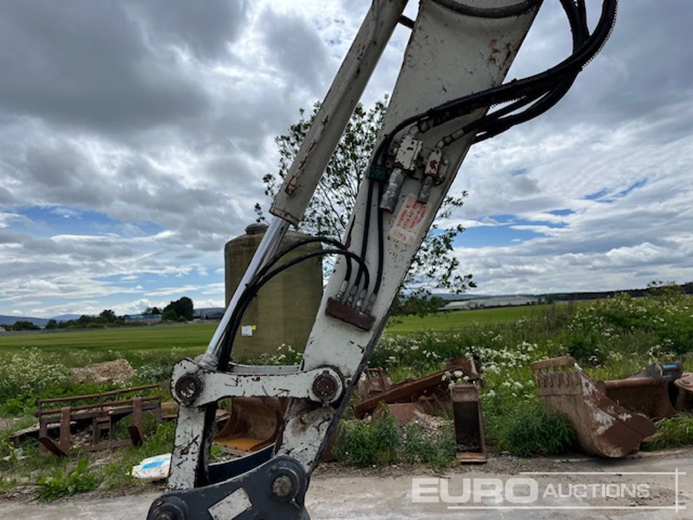 Колёсный экскаватор 2011 Takeuchi TB175W: фото 15