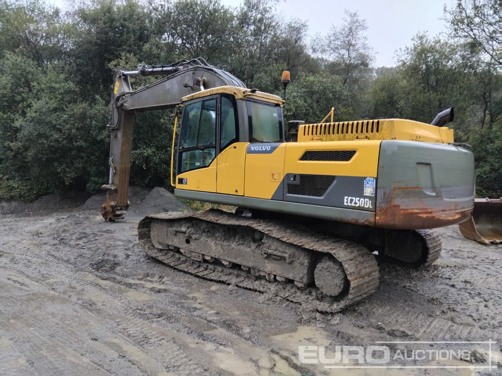2011 Volvo EC250DL - Гусеничный экскаватор: фото 2 2011 Volvo EC250DL - Гусеничный экскаватор: фото 2