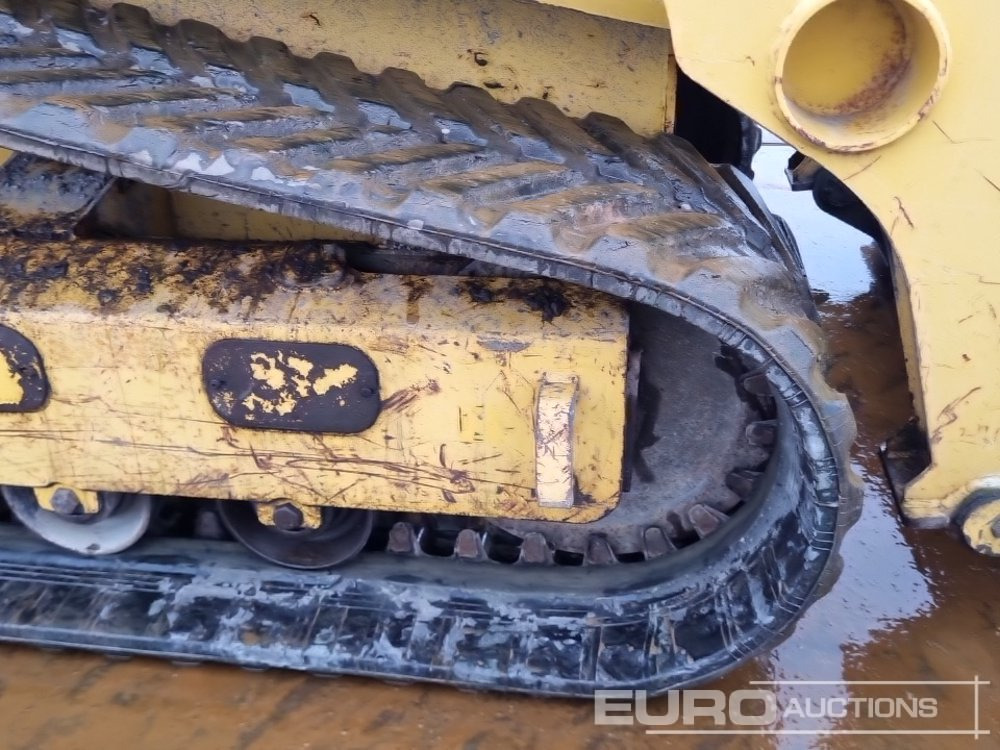 Мини-погрузчик с бортовым поворотом 2012 Gehl RT210: фото 14 Мини-погрузчик с бортовым поворотом 2012 Gehl RT210: фото 14