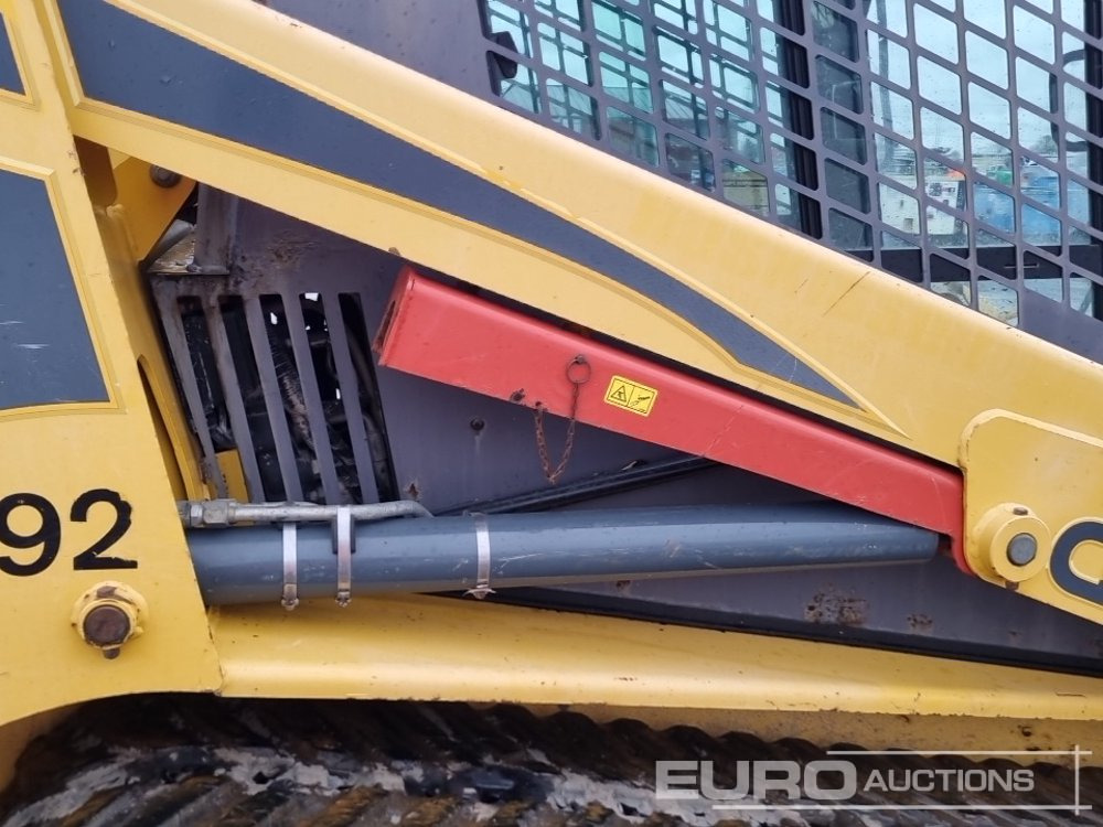 Мини-погрузчик с бортовым поворотом 2012 Gehl RT210: фото 17 Мини-погрузчик с бортовым поворотом 2012 Gehl RT210: фото 17