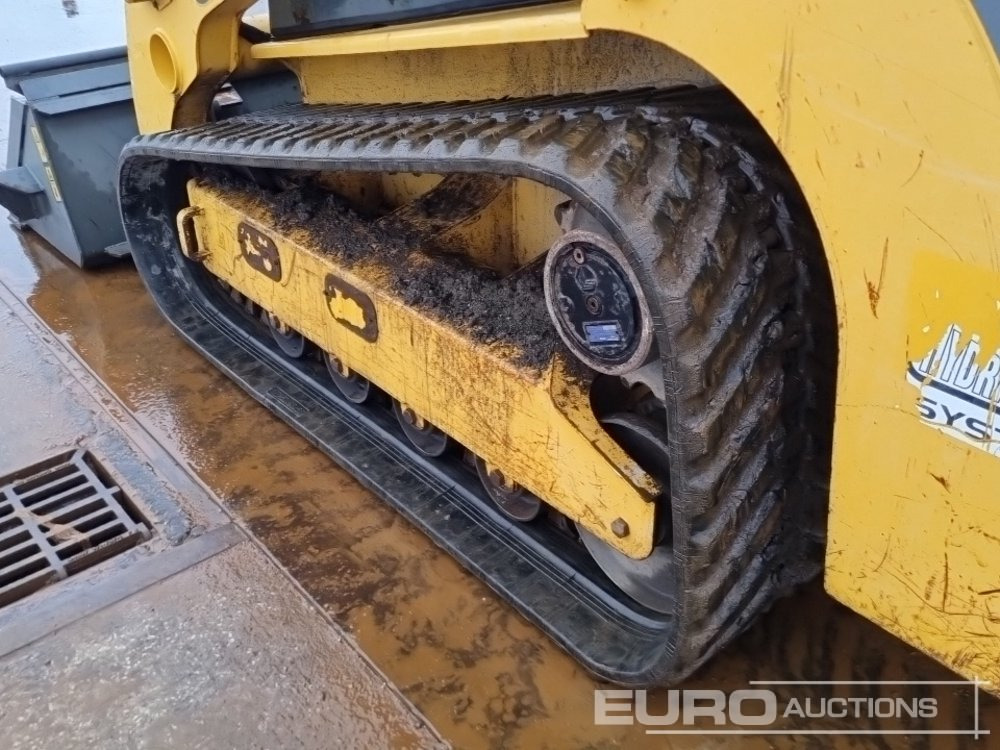 Мини-погрузчик с бортовым поворотом 2012 Gehl RT210: фото 9 Мини-погрузчик с бортовым поворотом 2012 Gehl RT210: фото 9