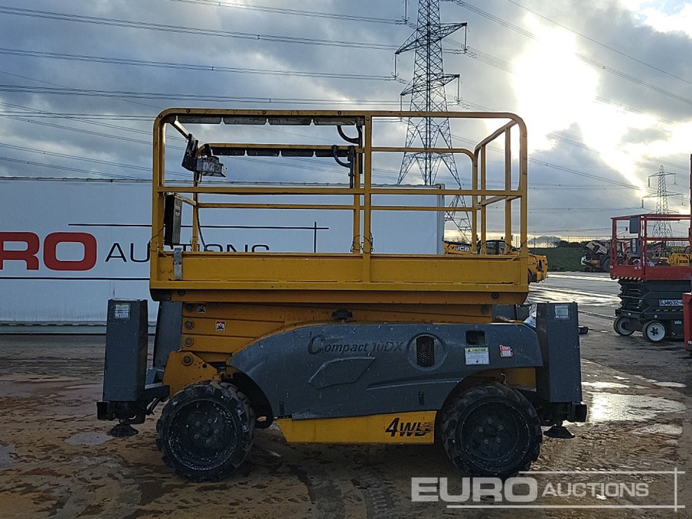 2014 Haulotte Compact 10DX - Ножничный подъемник: фото 2 2014 Haulotte Compact 10DX - Ножничный подъемник: фото 2