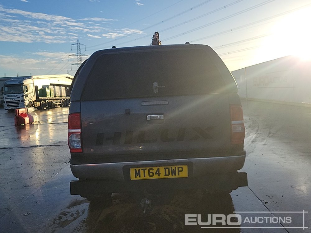 2014 Toyota Hilux Invincible - Пикап: фото 4 2014 Toyota Hilux Invincible - Пикап: фото 4