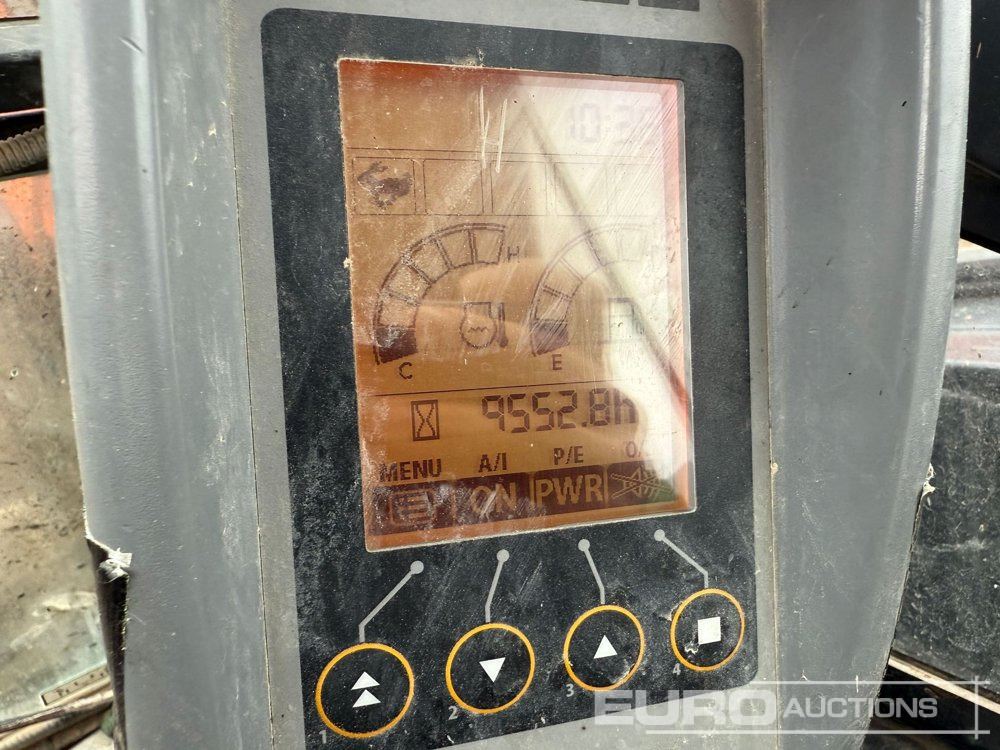 2015 Hitachi ZX48U-5A - Мини-экскаватор: фото 4 2015 Hitachi ZX48U-5A - Мини-экскаватор: фото 4