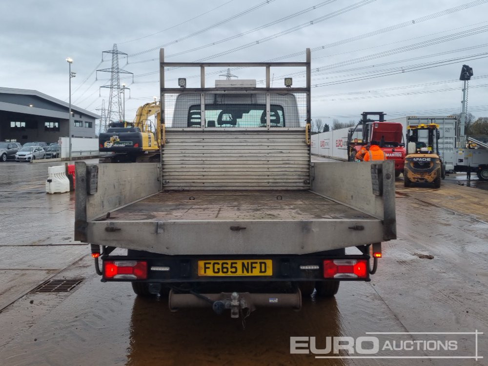 2015 Iveco Daily 35C13D - Малотоннажный бортовой грузовик: фото 4 2015 Iveco Daily 35C13D - Малотоннажный бортовой грузовик: фото 4