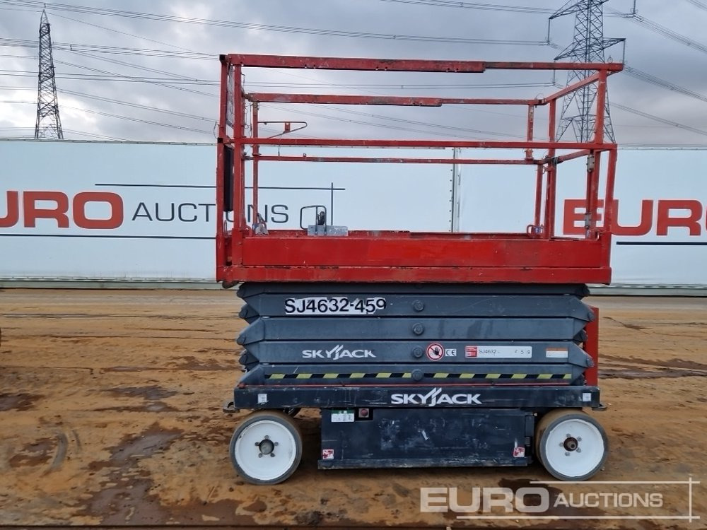 2015 SkyJack SJ4632 - Ножничный подъемник: фото 2 2015 SkyJack SJ4632 - Ножничный подъемник: фото 2