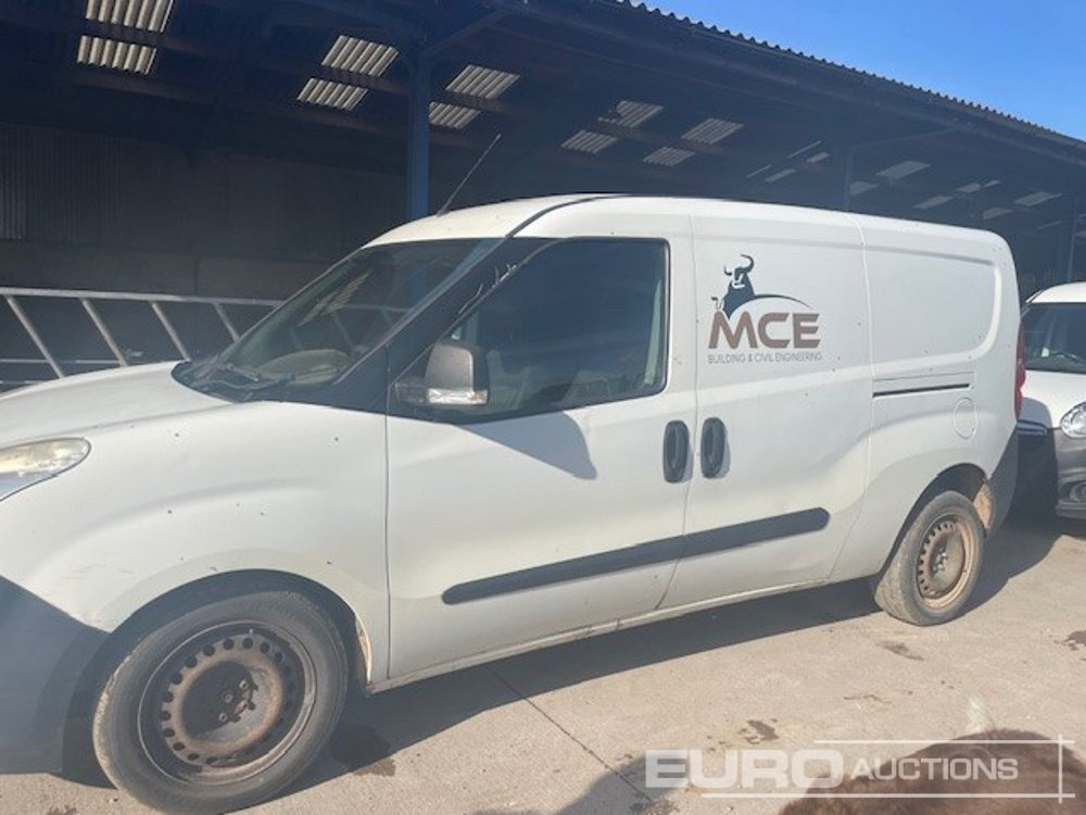 2015 Vauxhall Combo CDTI - Легковой фургон, Грузопассажирский фургон: фото 2 2015 Vauxhall Combo CDTI - Легковой фургон, Грузопассажирский фургон: фото 2