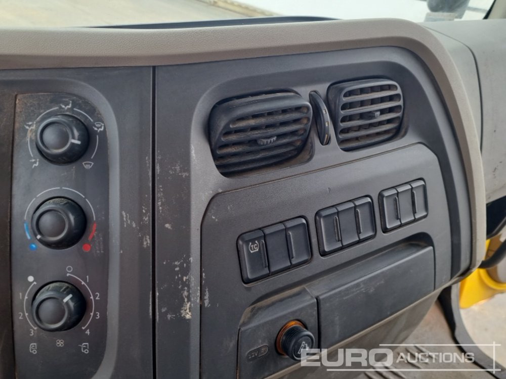 Подметально-уборочная машина 2016 DAF LF220: фото 36