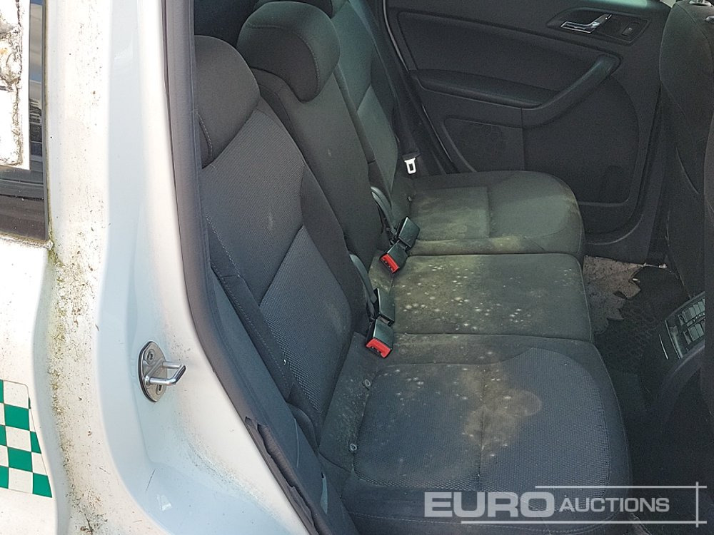 Внедорожник 2016 Skoda Yeti: фото 20