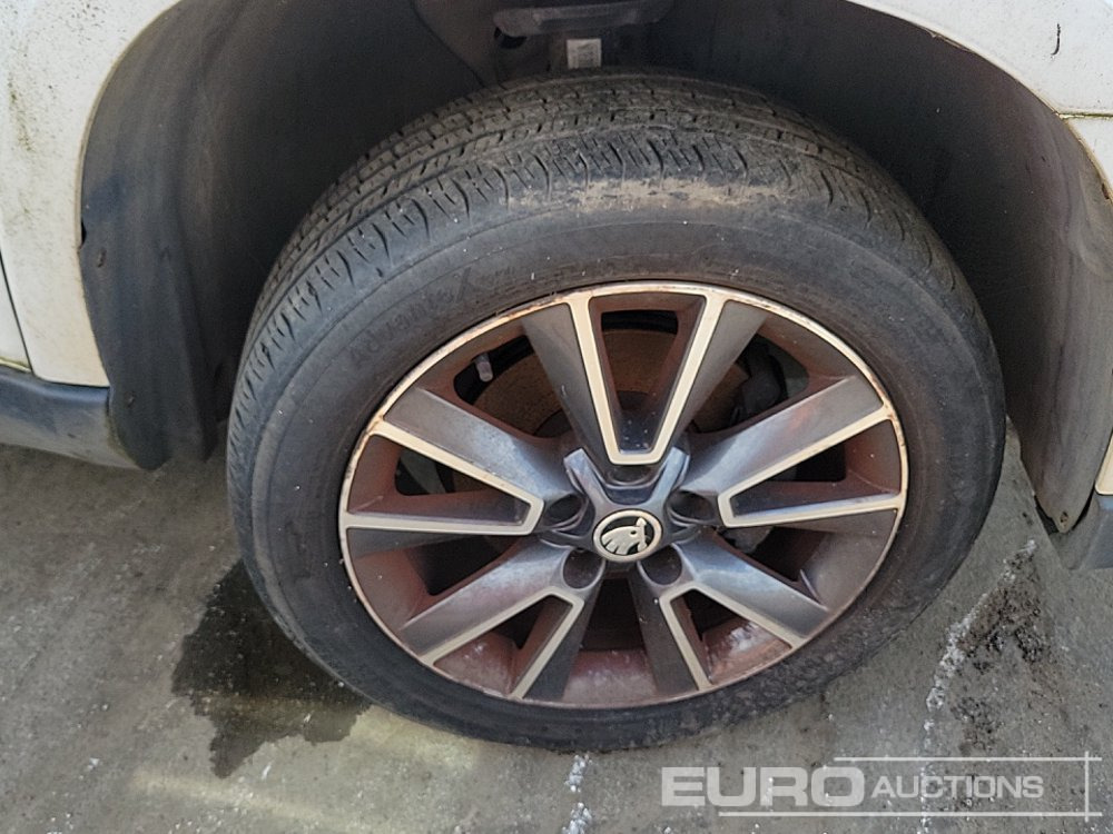 Внедорожник 2016 Skoda Yeti: фото 12