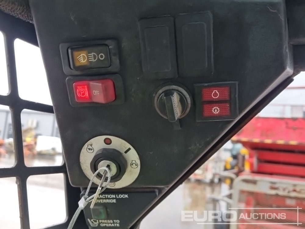Мини-погрузчик с бортовым поворотом 2018 Bobcat S70: фото 32