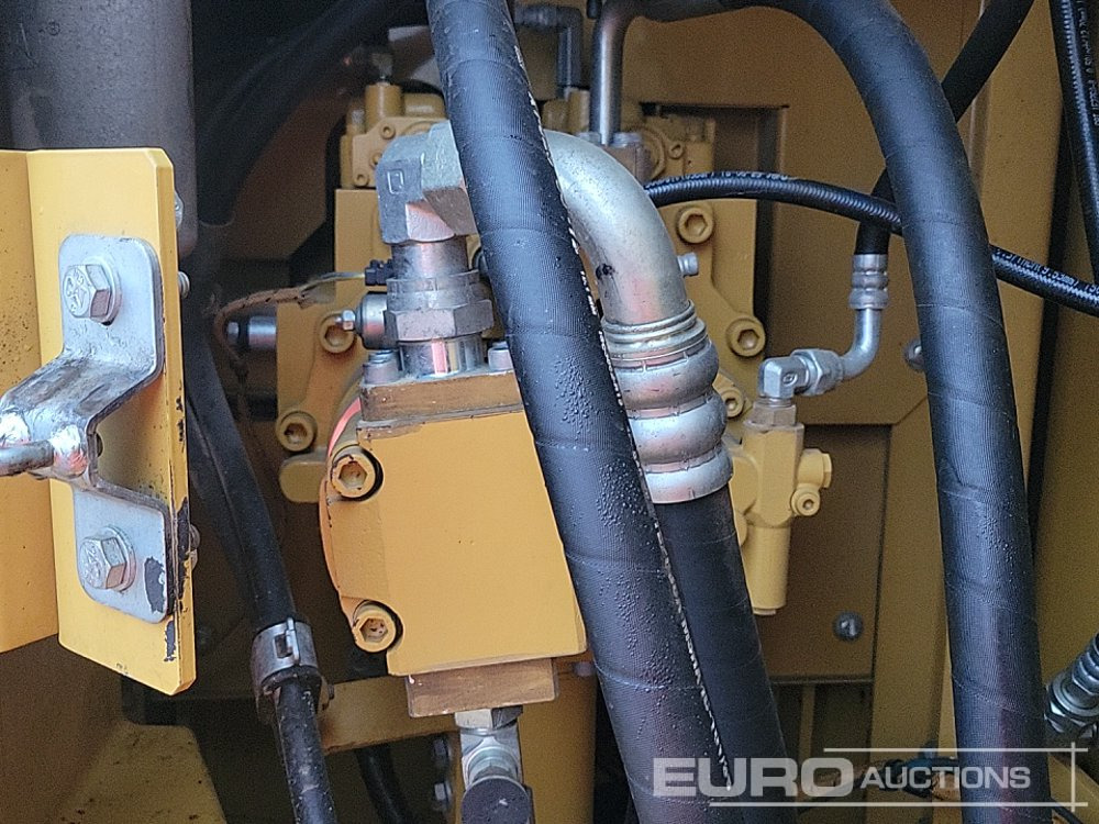 Гусеничный экскаватор 2018 CAT 325FLCR: фото 37 Гусеничный экскаватор 2018 CAT 325FLCR: фото 37