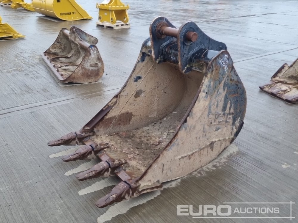 2018 JCB 34" Digging Bucket 65mm Pin to suit 13 Ton Excavator - Ковш: фото 1 2018 JCB 34" Digging Bucket 65mm Pin to suit 13 Ton Excavator - Ковш: фото 1