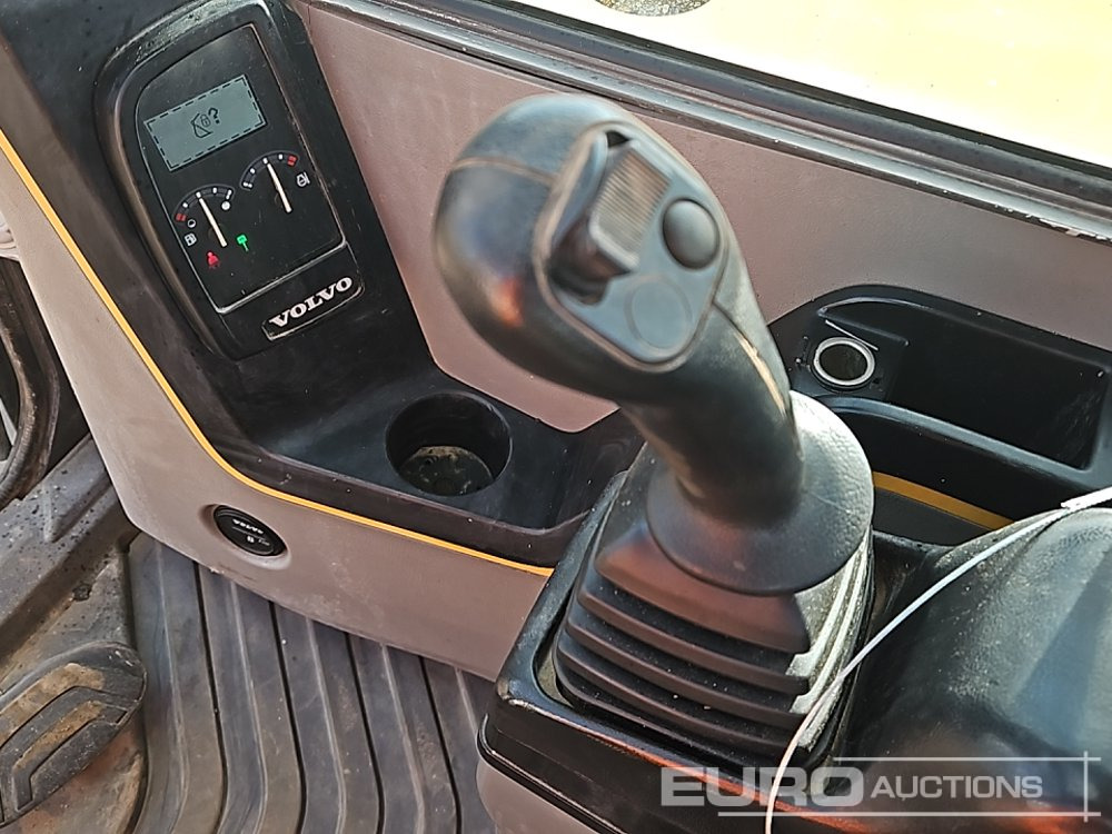 Мини-экскаватор 2018 Volvo ECR88D: фото 40