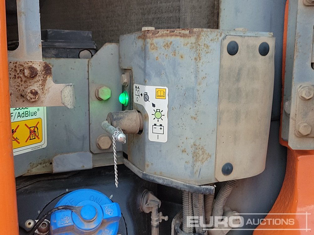 Гусеничный экскаватор 2019 Hitachi ZX135US-6: фото 39