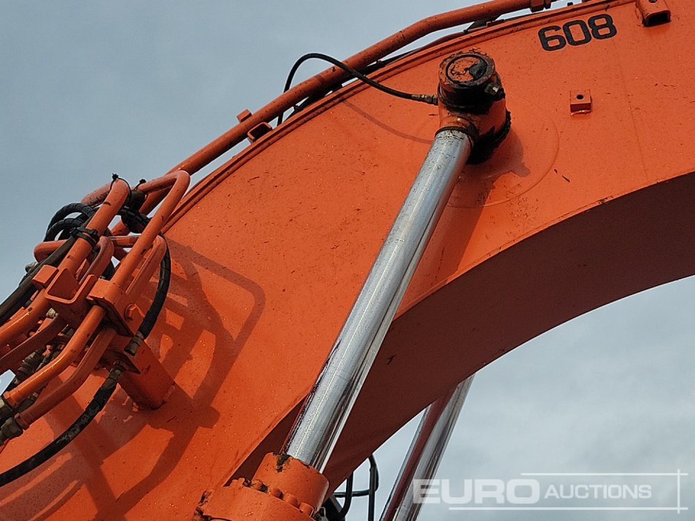 Гусеничный экскаватор 2019 Hitachi ZX135US-6: фото 18