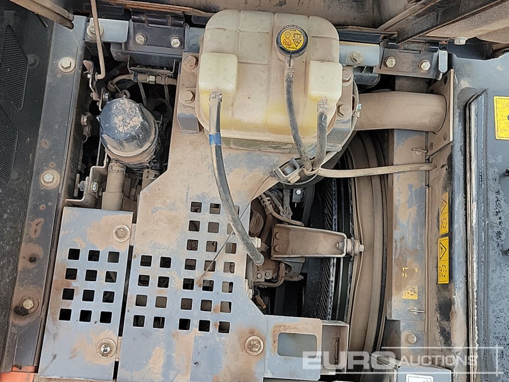 Гусеничный экскаватор 2019 Hitachi ZX135US-6: фото 28