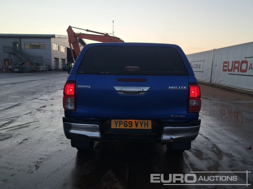 2019 Toyota Hilux - Пикап: фото 4 2019 Toyota Hilux - Пикап: фото 4