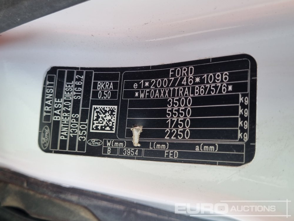 Малотоннажный бортовой грузовик 2020 Ford Transit 350: фото 36