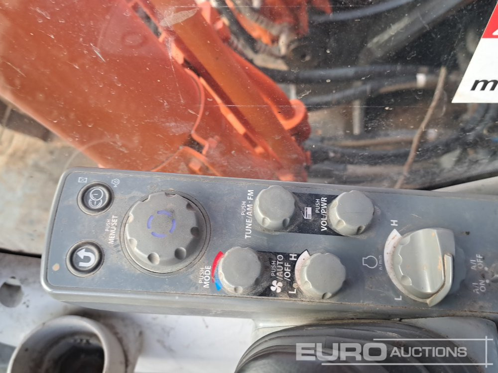 Гусеничный экскаватор 2020 Hitachi ZX210LC-6: фото 33 Гусеничный экскаватор 2020 Hitachi ZX210LC-6: фото 33