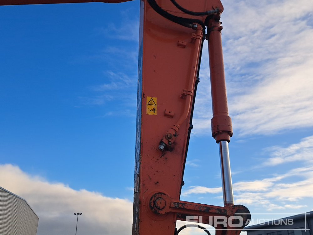 Гусеничный экскаватор 2020 Hitachi ZX210LC-6: фото 20 Гусеничный экскаватор 2020 Hitachi ZX210LC-6: фото 20