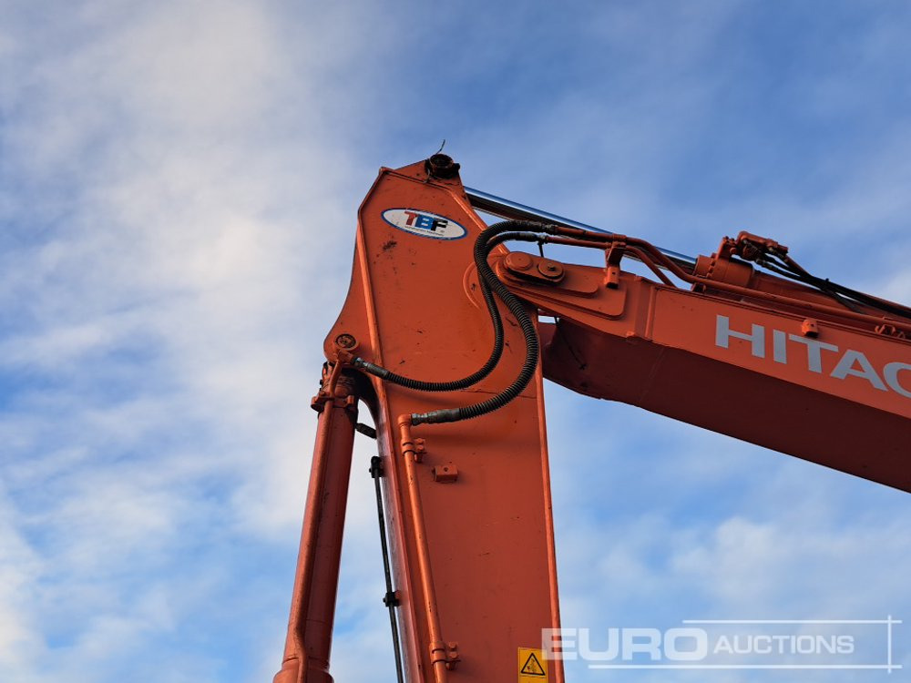 Гусеничный экскаватор 2020 Hitachi ZX210LC-6: фото 12 Гусеничный экскаватор 2020 Hitachi ZX210LC-6: фото 12