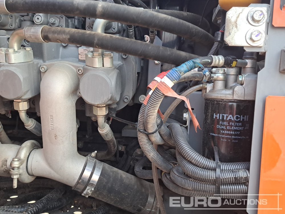 Гусеничный экскаватор 2020 Hitachi ZX210LC-6: фото 40 Гусеничный экскаватор 2020 Hitachi ZX210LC-6: фото 40